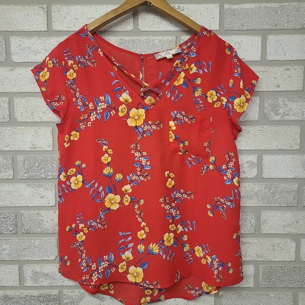 Pink Rose Floral Print Short Sleeve Top Size Medium Red Blue